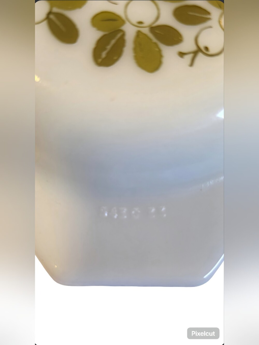 Vintage Pyrex Casserole Dish with Lid 1 1/2 Qt  Green Oval 045 - Picture 5 of 5